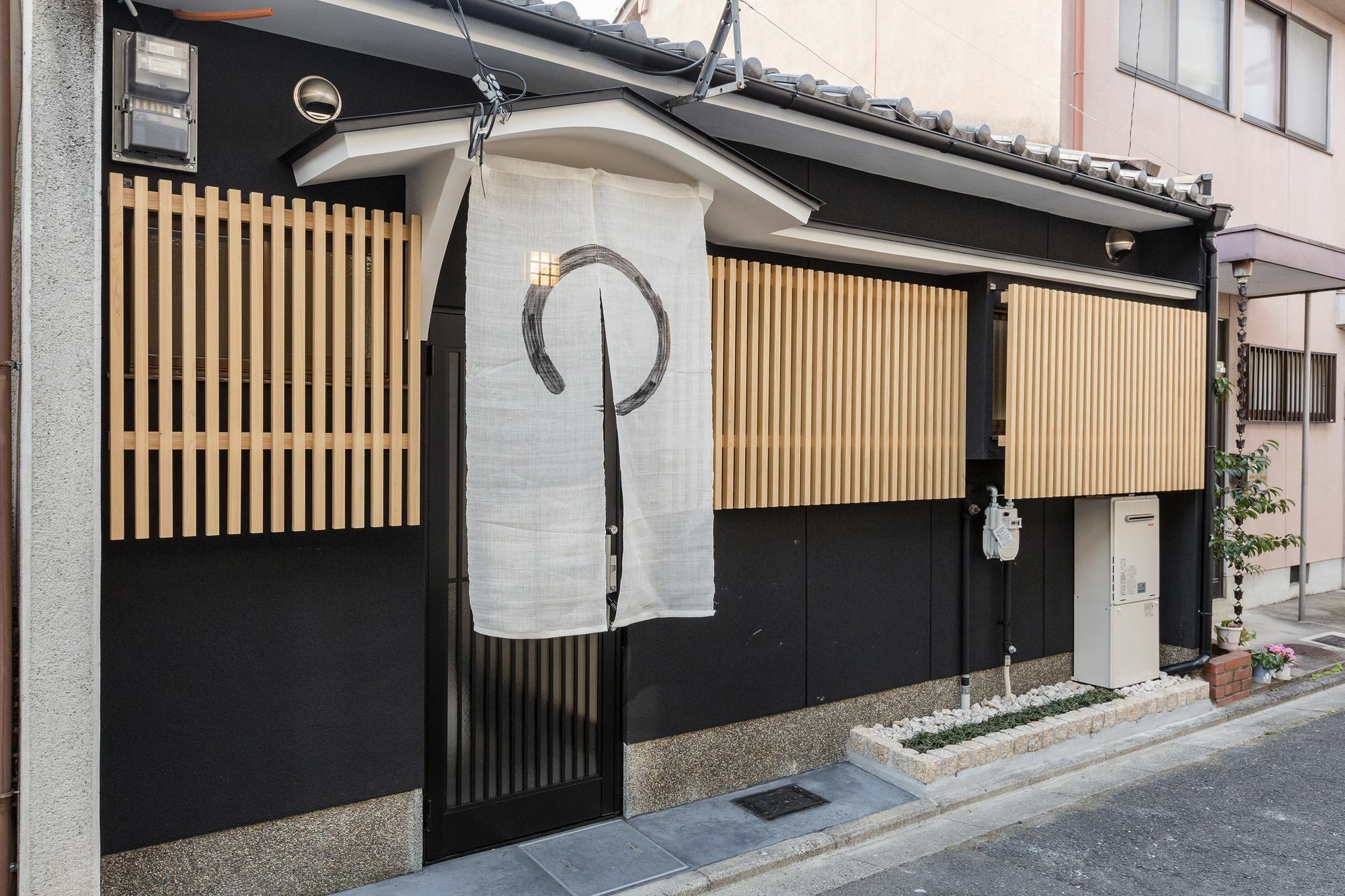 Sen House Apartment